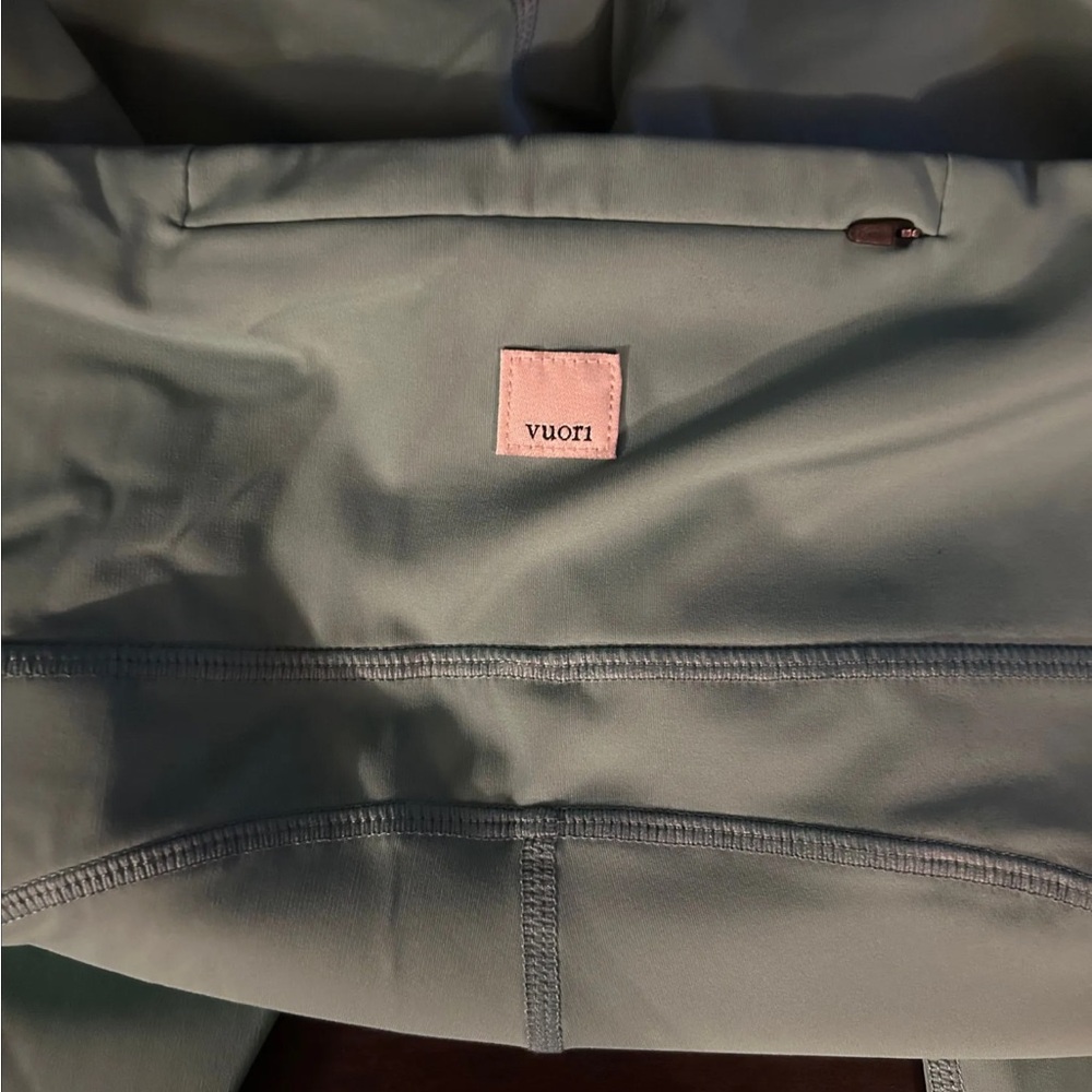 Vuori Blue leggings - NWT - size large